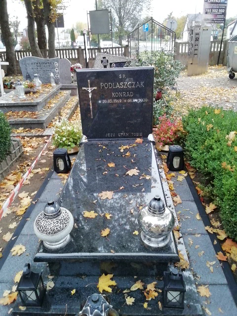 Grób Konrad Podlaszczak