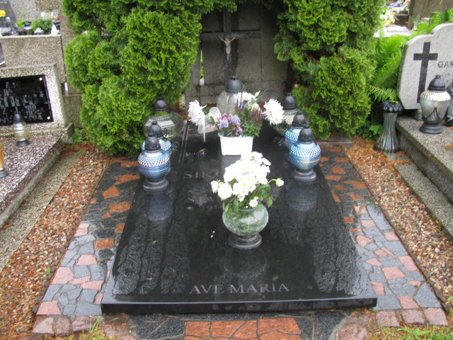 Grób Maria Sikorska