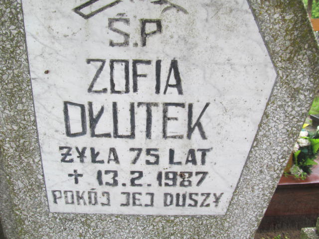 Zofia Dłutek 1911 Białogard - Grobonet - Wyszukiwarka osób pochowanych