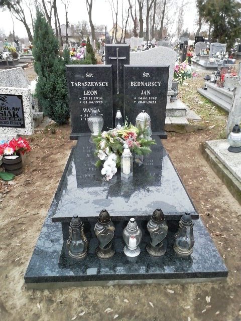 Leon Taraszewski 1873 Białogard - Grobonet - Wyszukiwarka osób pochowanych