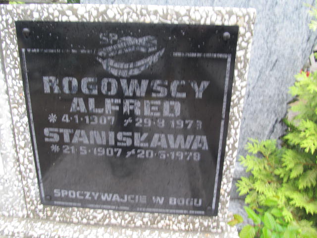 Stanisława Rogowska 1907 Białogard - Grobonet - Wyszukiwarka osób pochowanych