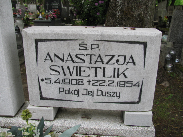 Anastazja Świetlik 1908 Białogard - Grobonet - Wyszukiwarka osób pochowanych