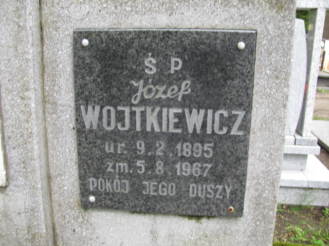 Józef Wojtkiewicz 1895 Białogard - Grobonet - Wyszukiwarka osób pochowanych
