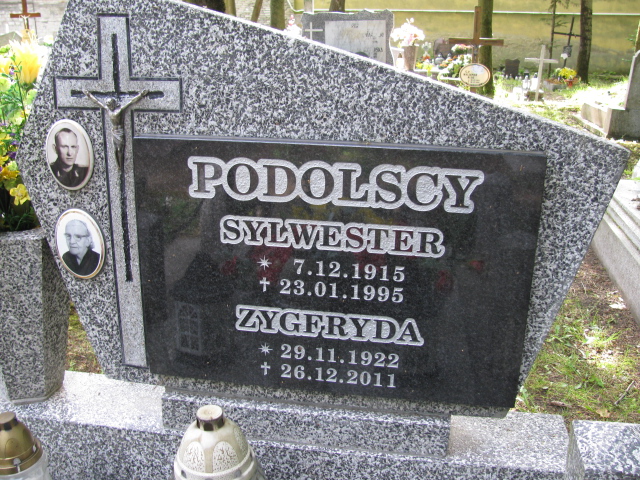 Sylwester Podolski 1915 Białogard - Grobonet - Wyszukiwarka osób pochowanych