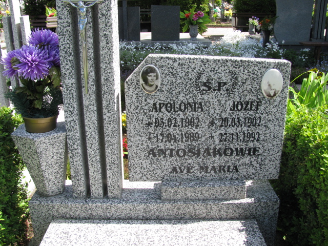 Grób Józef Antosiak