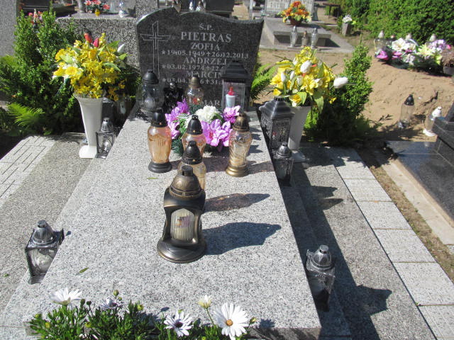 Grób Stanisław Pietras