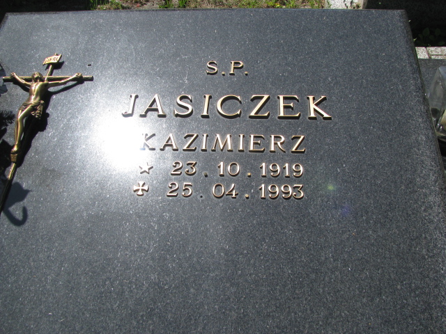 Helga Jasiczek 1927 Białogard - Grobonet - Wyszukiwarka osób pochowanych