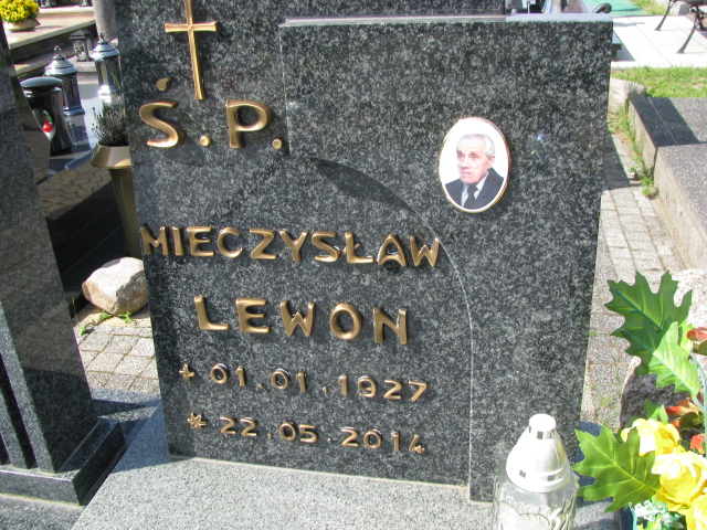 Grób Stanisława Lewon