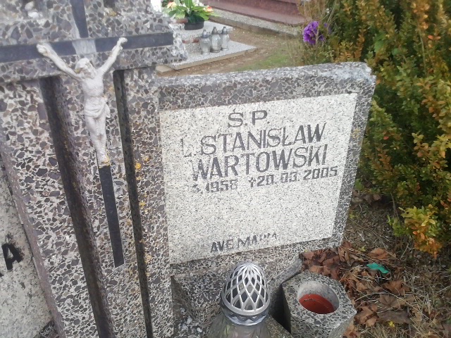 Grób Stanisław Leszek Lewartowski