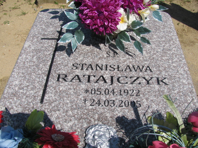 Stanisława Ratajczyk 1922 Białogard - Grobonet - Wyszukiwarka osób pochowanych